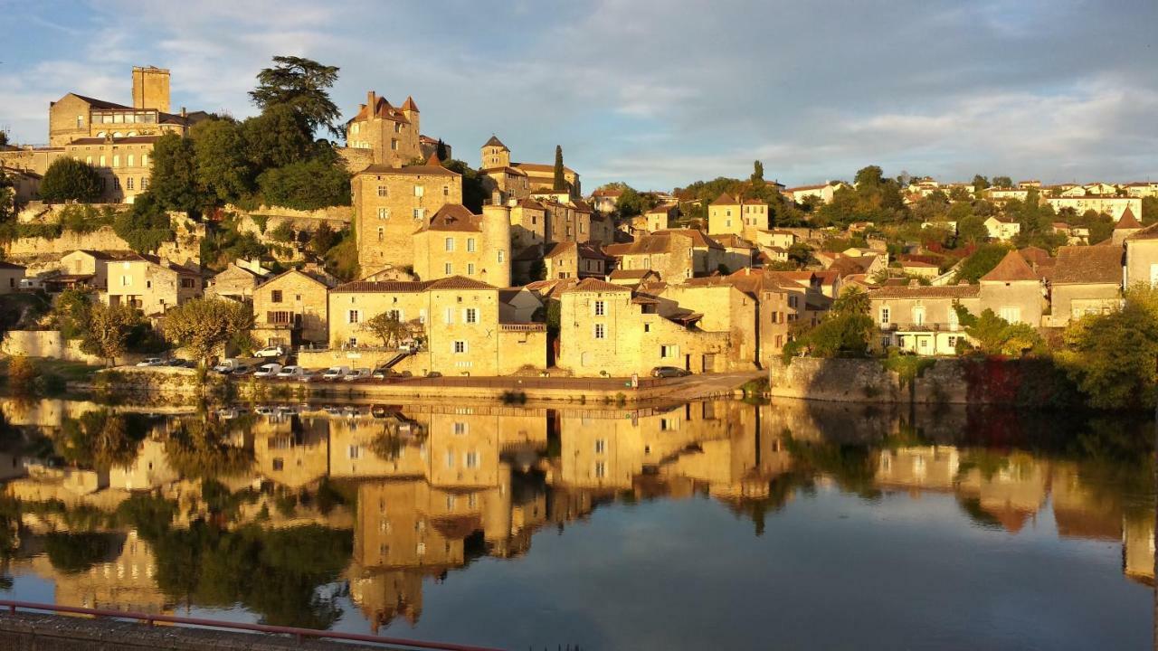 Puy-lʼÉvêque Maison Delmas Bed & Breakfast エクステリア 写真