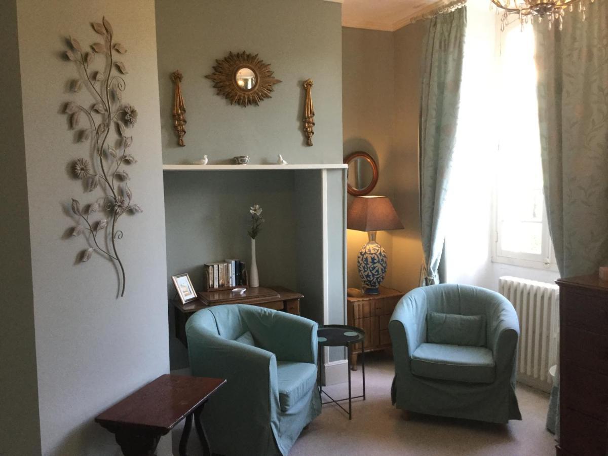 Puy-lʼÉvêque Maison Delmas Bed & Breakfast エクステリア 写真